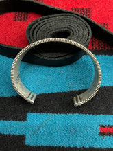 Load image into Gallery viewer, Alvin Monte silver bracelets