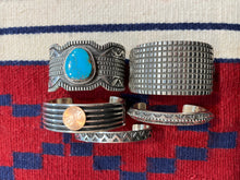 Load image into Gallery viewer, Elvira Bill bracelets