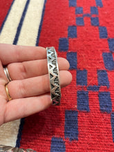 Load image into Gallery viewer, Elvira Bill bracelets