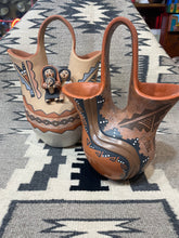 Load image into Gallery viewer, Felicia Fragua large wedding vases
