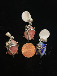 Small fancy bow pendants