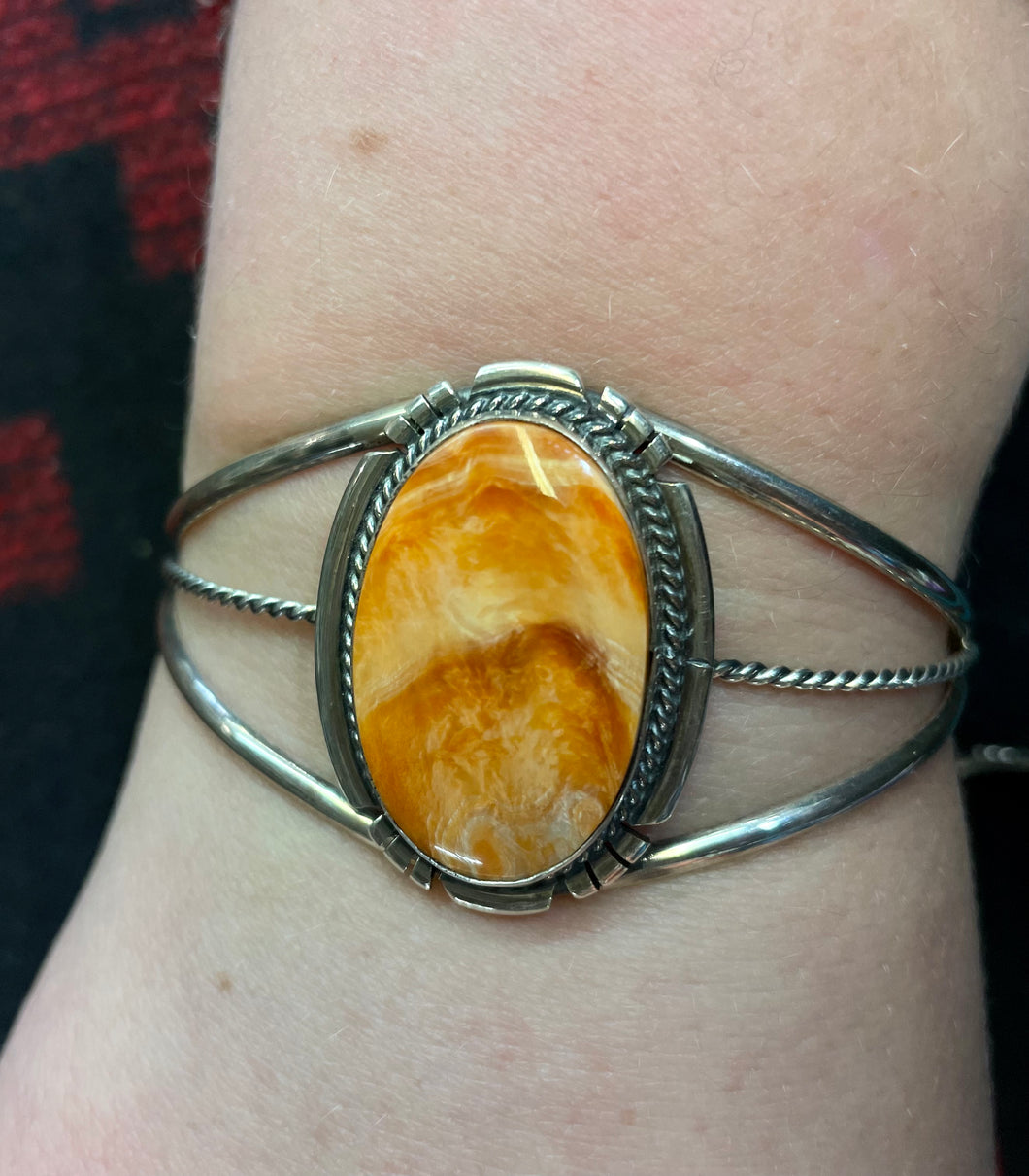 Large spiny oyster bracelet