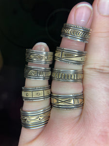 Golden geometric design rings