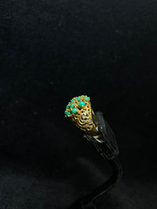 Multi stone gold ring